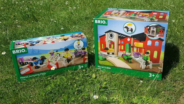 brio horse stable review