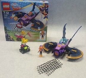 batgirl BATJET LEGO