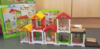 brio worlds family house review